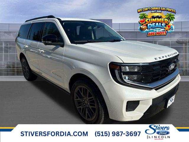 2027 Ford Expedition Platinum for sale in Waukee, IA