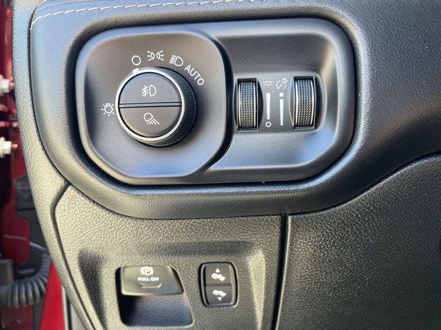 2021 Ram 1500 Limited Crew Cab 4x4 5'7" Box