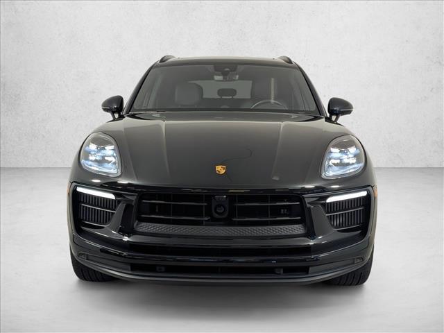 2025 Porsche Macan S
