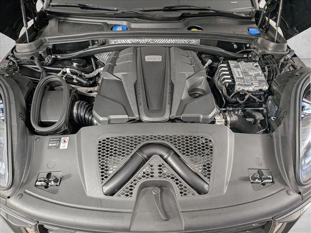 2025 Porsche Macan S