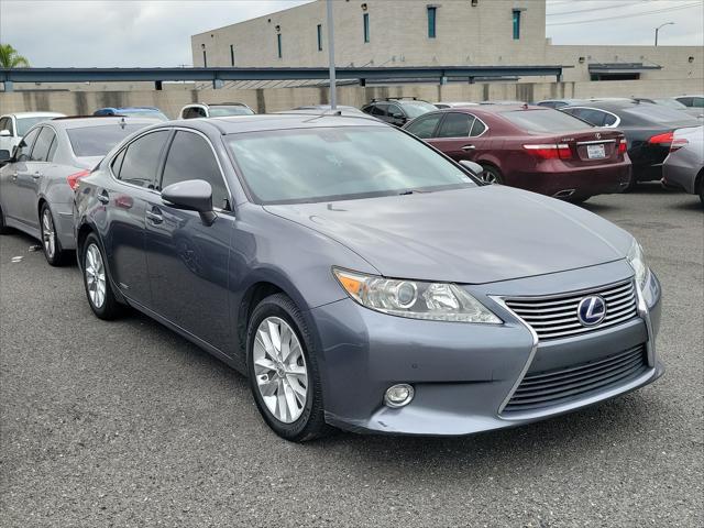 2014 Lexus ES 300h Hybrid