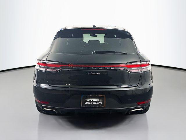 2021 Porsche Macan Base