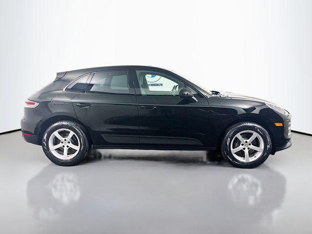 2021 Porsche Macan Base