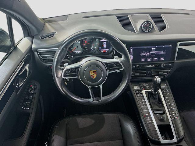 2021 Porsche Macan Base