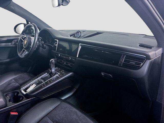 2021 Porsche Macan Base