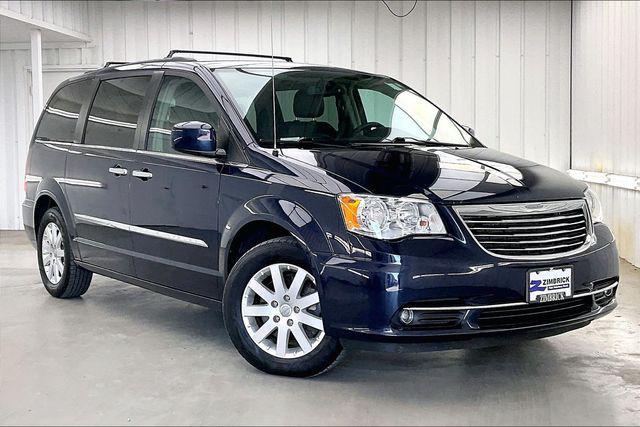 2016 Chrysler Town & Country Touring for sale in MADISON, WI