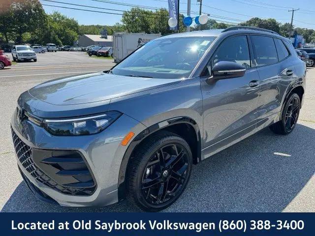2025 Volkswagen Tiguan 2.0T SE R-Line Black for sale in Old Saybrook, CT