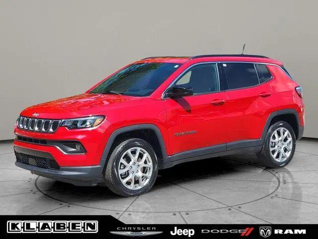 2023 Jeep Compass Latitude Lux FWD for sale in Kent, OH