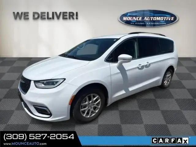 2022 Chrysler Pacifica Touring L for sale in El Paso, IL