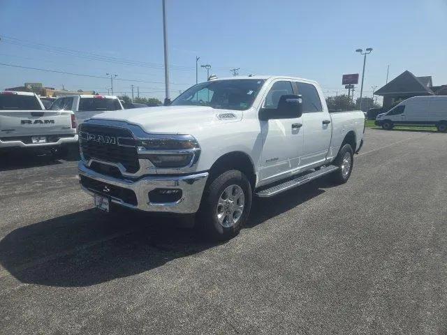 2026 Ram 2500 Big Horn Crew Cab 4x4 64 Box for sale in Davenport, IA