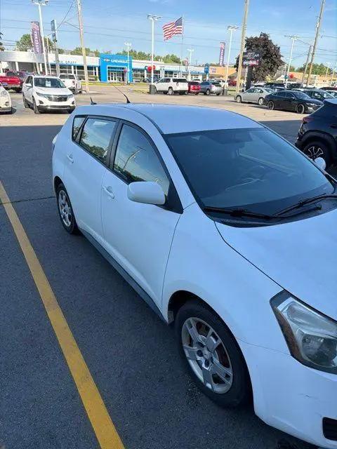 2009 Pontiac Vibe Base for sale in Davison, MI