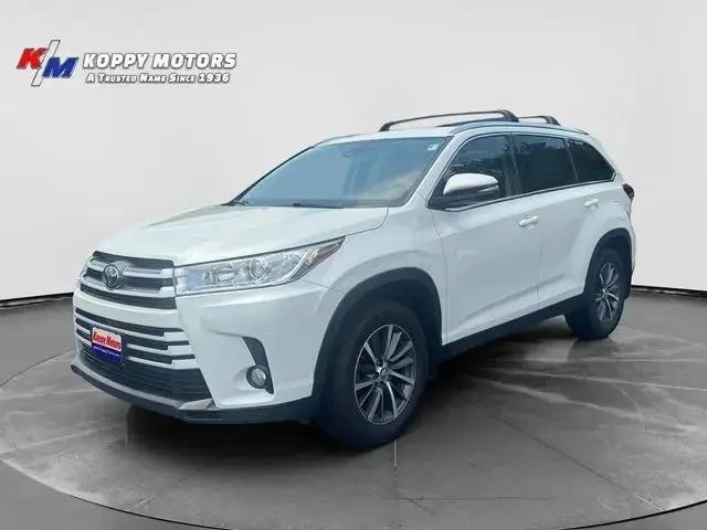 2019 Toyota Highlander XLE for sale in Forest Lake, MN