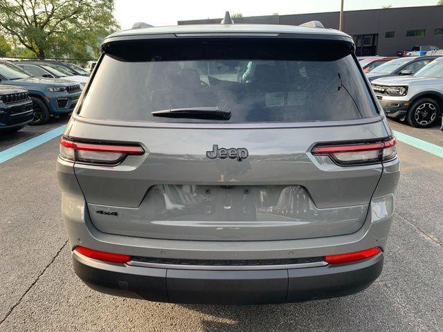 2027 Jeep Grand Cherokee L Laredo Altitude