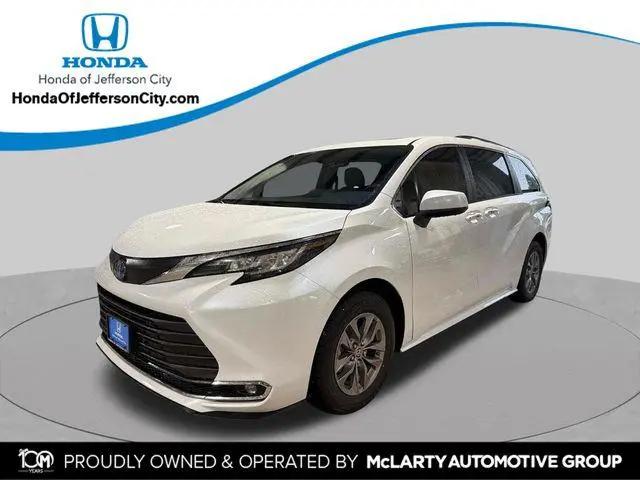 2023 Toyota Sienna XLE for sale in Jefferson City, MO