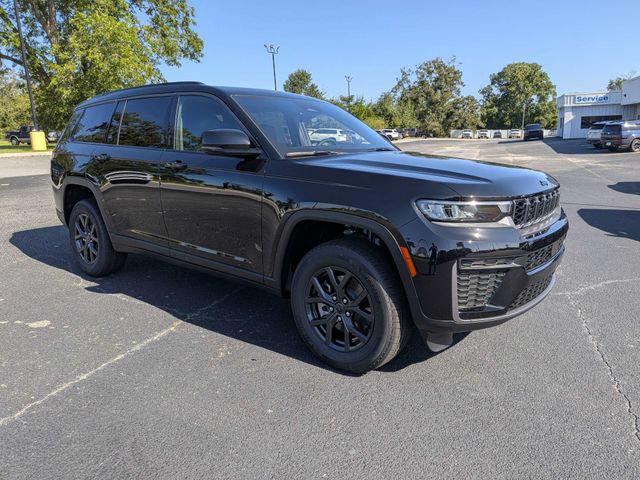 2027 Jeep Grand Cherokee L Laredo Altitude