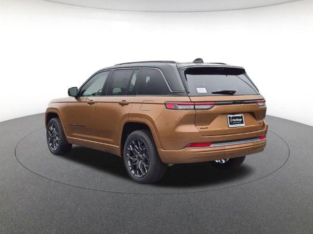 2027 Jeep Grand Cherokee GRAND CHEROKEE SUMMIT 4X4 2027 Jeep Grand Cherokee GRAND CHEROKEE SUMMIT 4X4