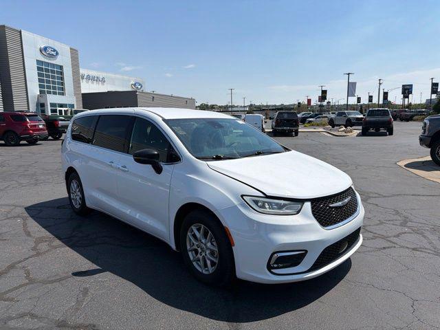 2025 Chrysler Pacifica Select for sale in Ogden, UT