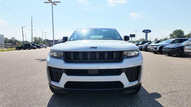 2027 Jeep Grand Cherokee Laredo Altitude 2027 Jeep Grand Cherokee Laredo Altitude