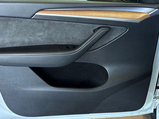 2023 Tesla Model Y RWD
