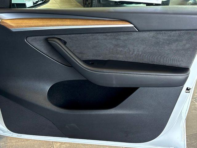 2023 Tesla Model Y RWD