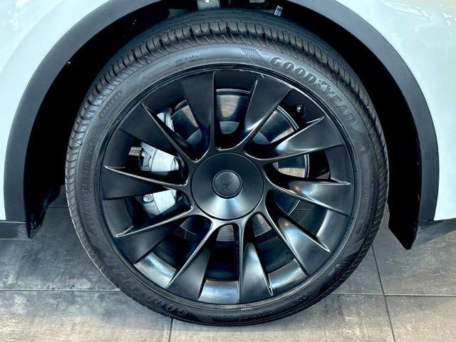 2023 Tesla Model Y RWD
