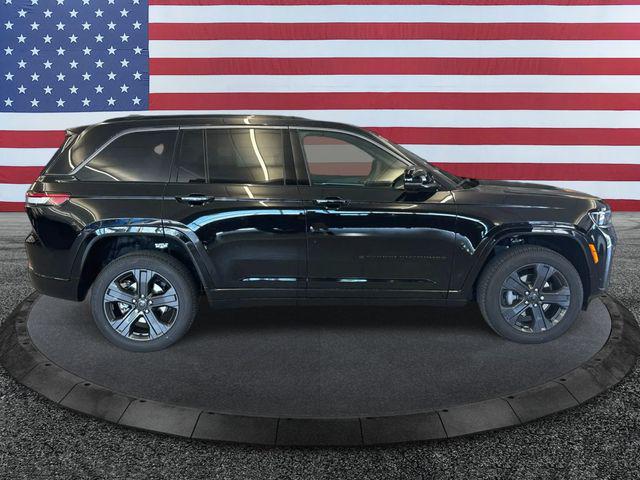 2027 Jeep Grand Cherokee Limited Reserve