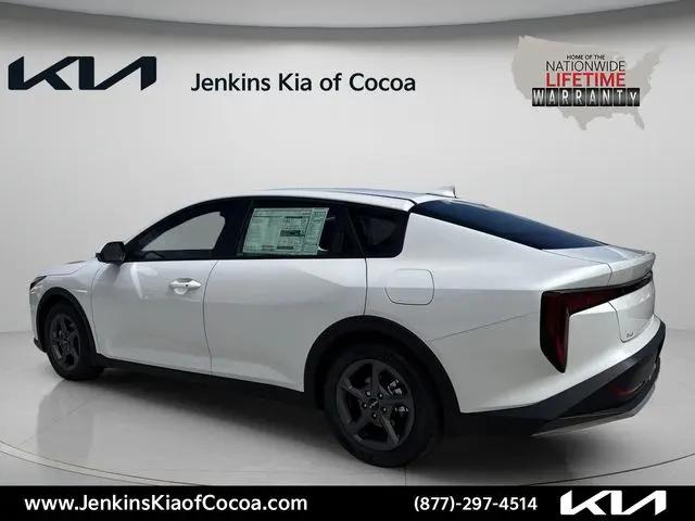 2026 Kia K4 LXS
