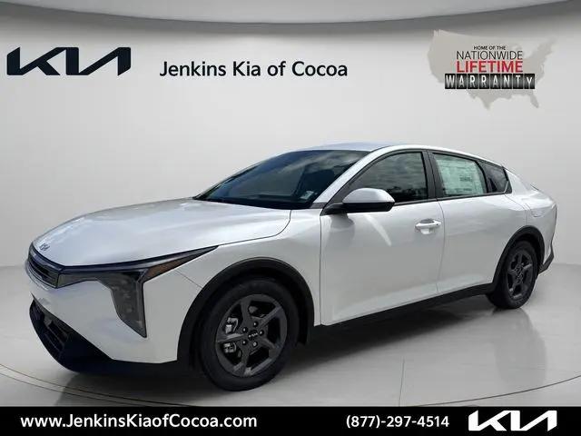 2026 Kia K4 LXS