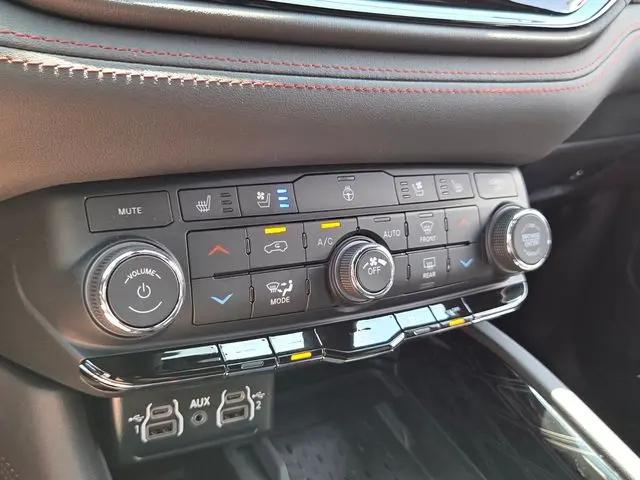 2026 Dodge Durango GT Plus AWD HEMI V8