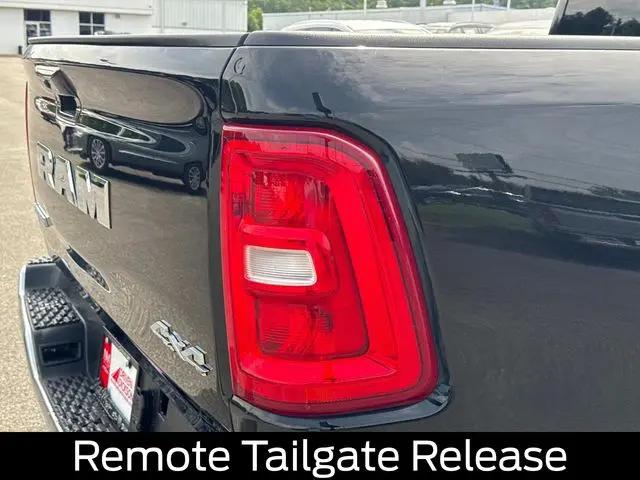 2025 Ram 1500 Laramie Crew Cab 4x4 57 Box
