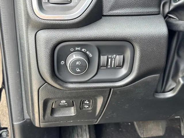 2025 Ram 1500 Laramie Crew Cab 4x4 57 Box