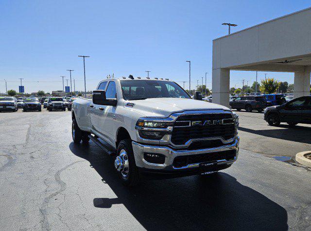 2026 Ram 3500 Tradesman Crew Cab 4x4 8 Box