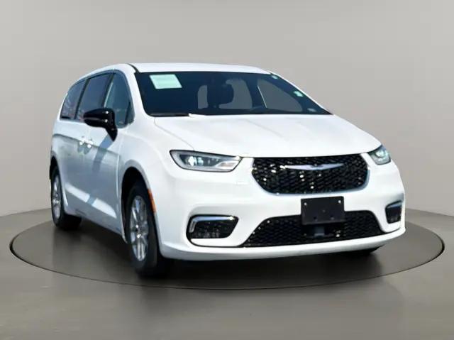 2025 Chrysler Pacifica Select for sale in Marshfield, MO