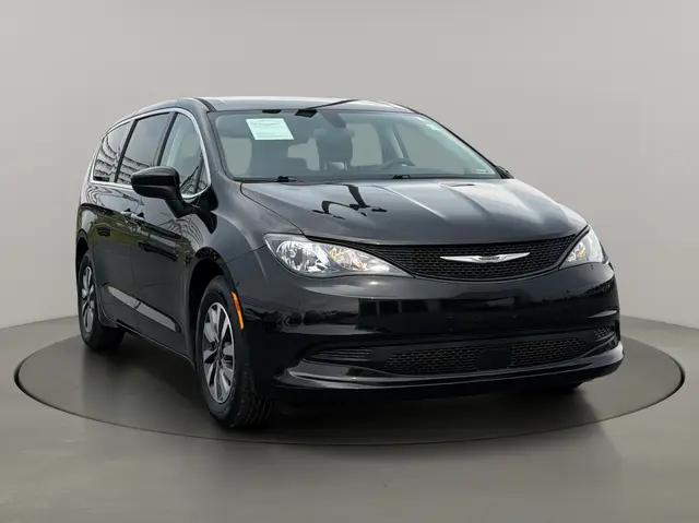 2022 Chrysler Voyager LX for sale in Marshfield, MO