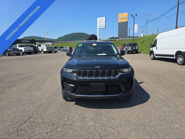 2023 Jeep Grand Cherokee Laredo 4x4 2023 Jeep Grand Cherokee Laredo 4x4