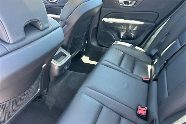 2025 Volvo S60 B5 Plus