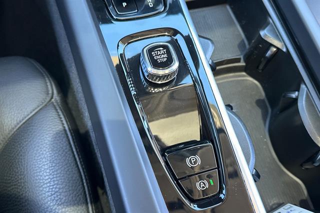 2025 Volvo S60 B5 Plus