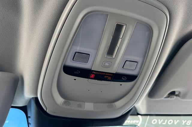 2025 Volvo S60 B5 Plus