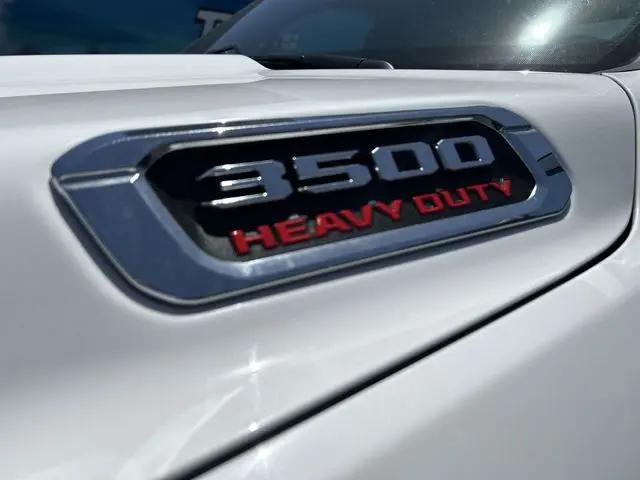 2022 Ram 3500 Tradesman Crew Cab 4x4 64 Box
