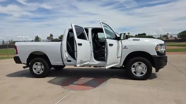 2022 Ram 3500 Tradesman Crew Cab 4x4 64 Box