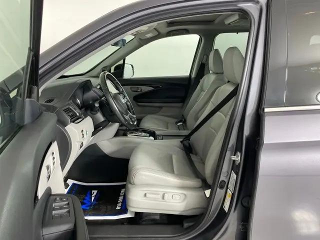 2021 Honda Pilot AWD Touring 8 Passenger