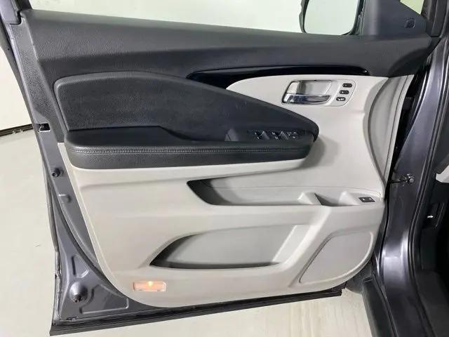 2021 Honda Pilot AWD Touring 8 Passenger