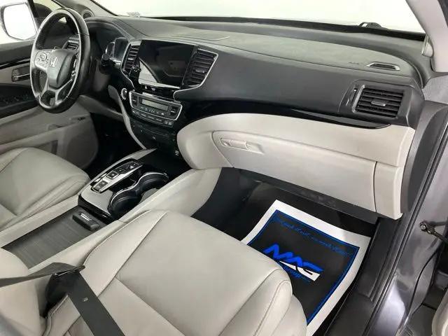 2021 Honda Pilot AWD Touring 8 Passenger