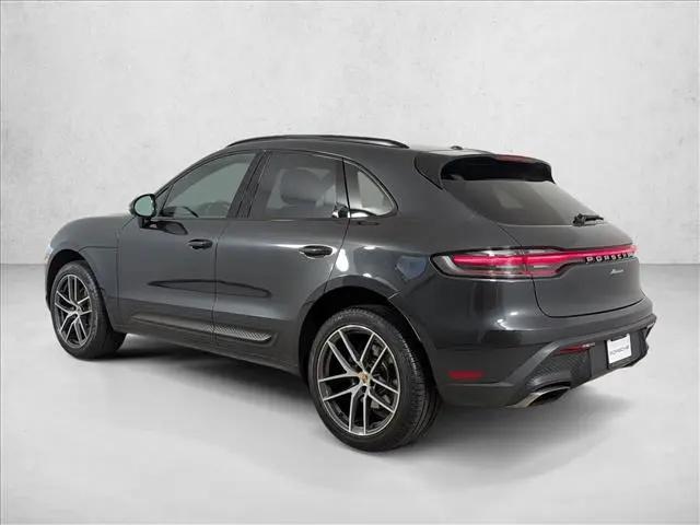 2022 Porsche Macan Macan
