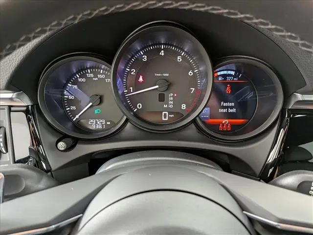 2022 Porsche Macan Macan
