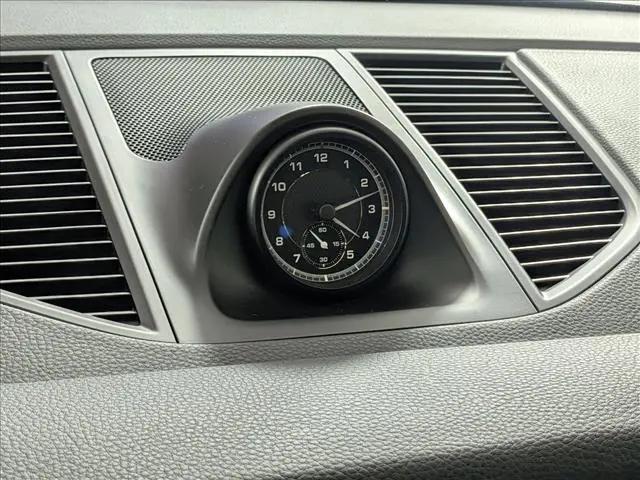 2022 Porsche Macan Macan