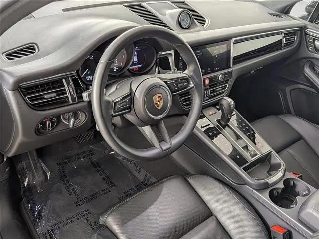 2025 Porsche Macan S