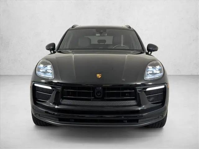2025 Porsche Macan S