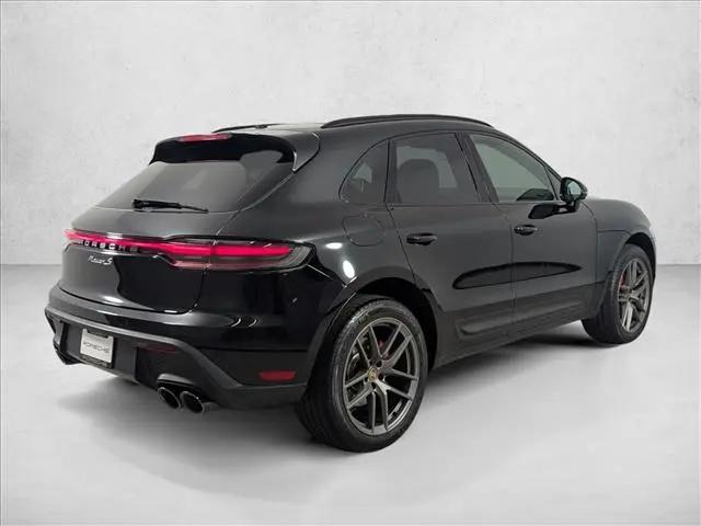 2025 Porsche Macan S