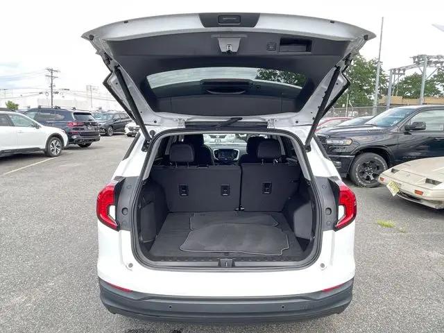 2023 GMC Terrain AWD SLE